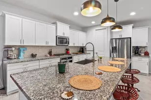 4587 W Stickleaf Way, San Tan Valley, AZ 85144 - Photo 4