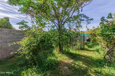 11818 N 25th Avenue, Phoenix, AZ 85029 - Photo 26