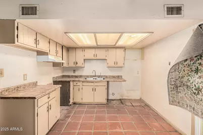 11818 N 25th Avenue, Phoenix, AZ 85029 - Photo 14