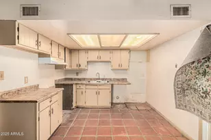 11818 N 25th Ave, Phoenix, AZ 85029 - Photo 14