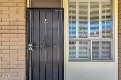 3737 E Turney Avenue #216, Phoenix, AZ 85018 - Photo 12
