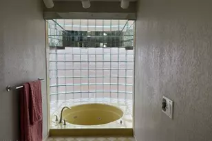 6532 W Medlock Dr, Glendale, AZ 85301 - Photo 6