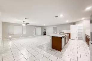 3349 W Donner Dr, Phoenix, AZ 85041 - Photo 4