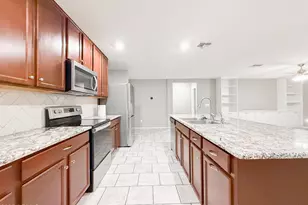 3349 W Donner Dr, Phoenix, AZ 85041 - Photo 6