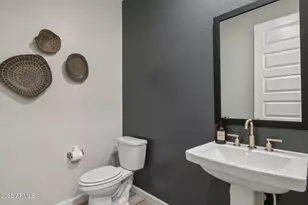 21007 N 58th Pl, Phoenix, AZ 85054 - Photo 20