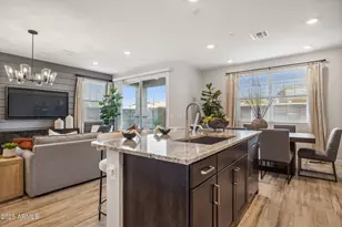 21007 N 58th Pl, Phoenix, AZ 85054 - Photo 6