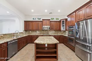 2718 E Hampton Ln, Gilbert, AZ 85295 - Photo 14