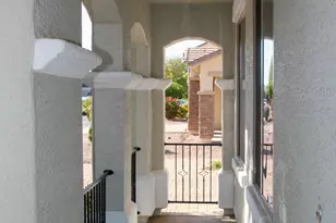 2718 E Hampton Ln, Gilbert, AZ 85295 - Photo 4