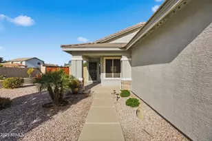 2046 W Appaloosa Way, San Tan Valley, AZ 85144 - Photo 2