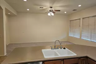4692 S Calico Rd, Gilbert, AZ 85297 - Photo 4