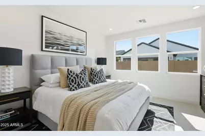 17407 W Auburn Street, Surprise, AZ 85388 - Photo 8