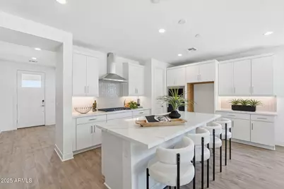 17407 W Auburn Street, Surprise, AZ 85388 - Photo 2