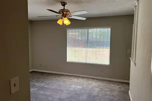 7827 W College Dr, Phoenix, AZ 85033 - Photo 8