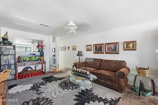 233 E Villa Rita Dr, Phoenix, AZ 85022 - Photo 4