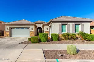 20978 E Camacho Ct, Queen Creek, AZ 85142 - Photo 2