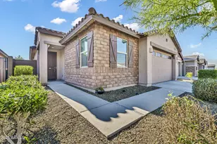 12451 W Kaler Dr, Glendale, AZ 85307 - Photo 4
