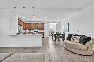 12451 W Kaler Dr, Glendale, AZ 85307 - Photo 12