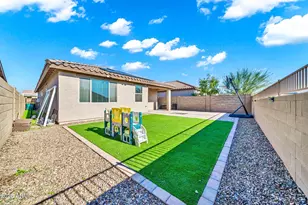 12451 W Kaler Dr, Glendale, AZ 85307 - Photo 2