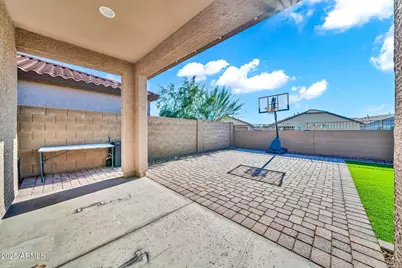 12451 W Kaler Drive, Glendale, AZ 85307 - Photo 26