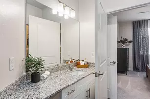 28201 N Black Canyon Hwy, Phoenix, AZ 85085 - Photo 10