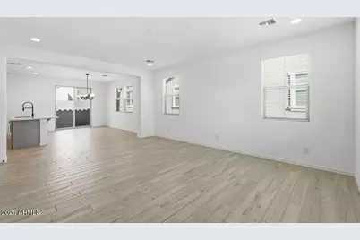 10046 W Piccadilly Road, Avondale, AZ 85392 - Photo 14