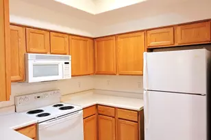 9151 W Greenway Rd, Peoria, AZ 85381 - Photo 10