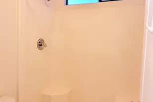 9151 W Greenway Rd, Peoria, AZ 85381 - Photo 14