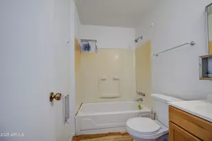 1050 W Buist Ave, Phoenix, AZ 85041 - Photo 26