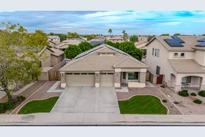 14432 W Hearn Road, Surprise, AZ 85379 - Photo 4