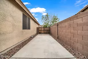 14432 W Hearn Rd, Surprise, AZ 85379 - Photo 30