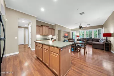 14432 W Hearn Road, Surprise, AZ 85379 - Photo 16