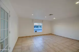 5539 W Wilshire Dr, Phoenix, AZ 85035 - Photo 10