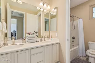 3615 E Salter Dr, Phoenix, AZ 85050 - Photo 22