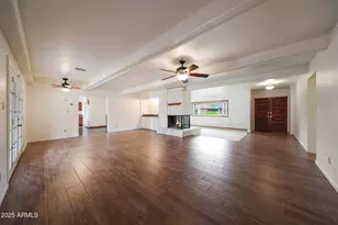 110 W Las Palmaritas Dr, Phoenix, AZ 85021 - Photo 6