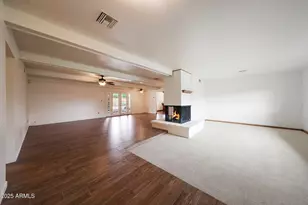 110 W Las Palmaritas Dr, Phoenix, AZ 85021 - Photo 2