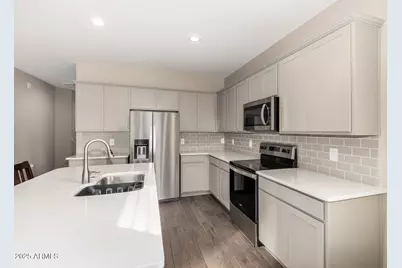 2566 S 241st Lane, Buckeye, AZ 85326 - Photo 12