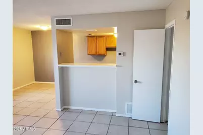 4236 S 46th Place, Phoenix, AZ 85040 - Photo 4