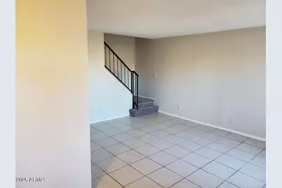 4236 S 46th Place, Phoenix, AZ 85040 - Photo 2