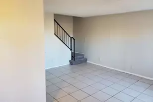 4236 S 46th Pl, Phoenix, AZ 85040 - Photo 2