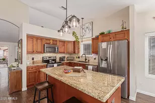 3425 E Sequoia Dr, Phoenix, AZ 85050 - Photo 12