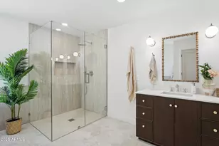 8731 E San Felipe Dr, Scottsdale, AZ 85258 - Photo 24