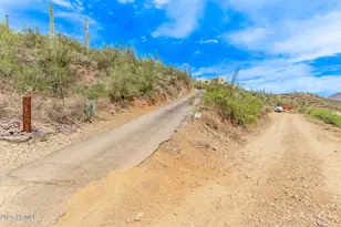 32150 S Lisa Dr, Black Canyon City, AZ 85324 - Photo 8