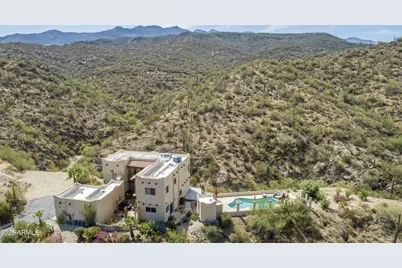 32150 S Lisa Drive, Black Canyon City, AZ 85324 - Photo 1