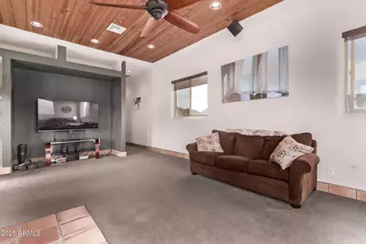 32150 S Lisa Drive, Black Canyon City, AZ 85324 - Photo 34