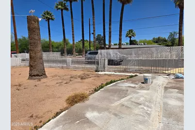 2202 N 26th Place, Phoenix, AZ 85008 - Photo 4