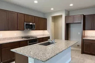 11563 W Luxton Ln, Avondale, AZ 85323 - Photo 8