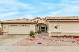 14194 W Mountain Laurel Trail, Surprise, AZ 85374 - Photo 2