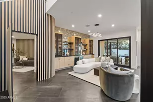 3135 E Palo Verde Dr, Phoenix, AZ 85016 - Photo 6