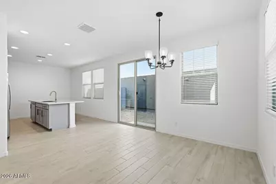 10048 W Piccadilly Road, Avondale, AZ 85392 - Photo 14