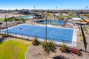 10048 W Piccadilly Rd, Avondale, AZ 85392 - Photo 16